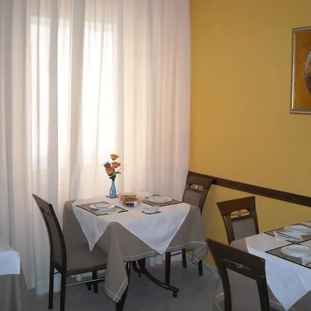 New Baby Hotel 3*